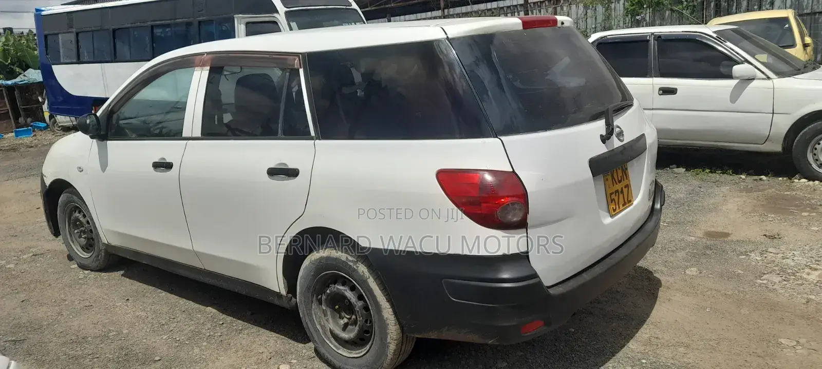 Nissan Advan 2010 White