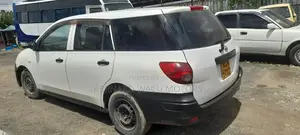 Nissan Advan 2010 White