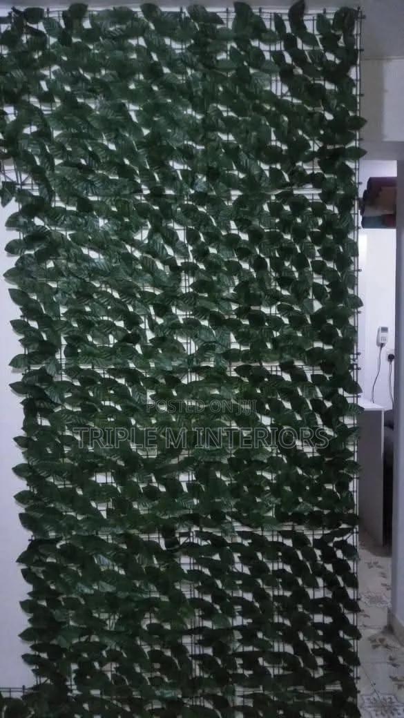 Instant Privacy With Green Leaf Fence