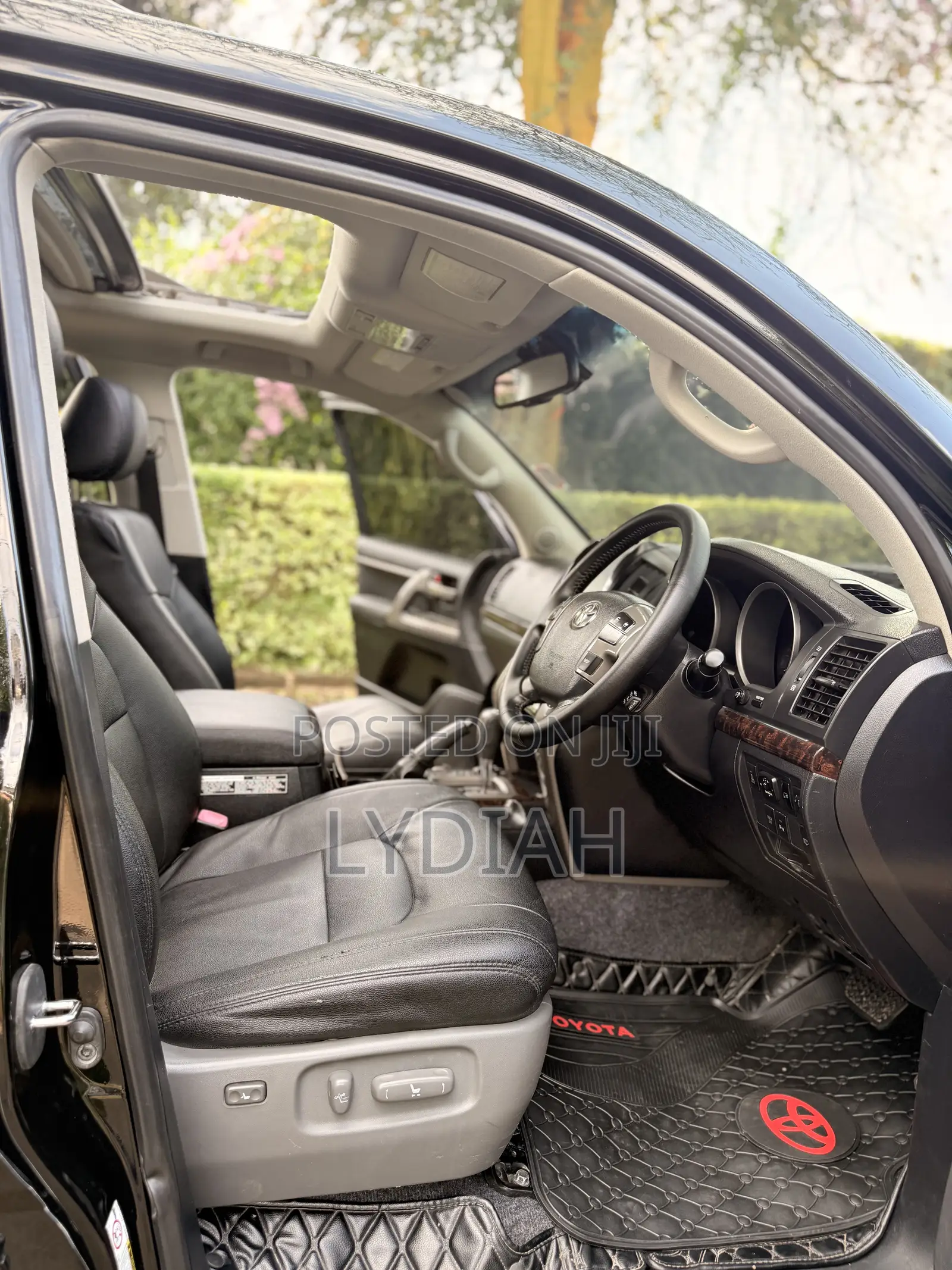Toyota Land Cruiser 2012 Black