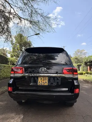Toyota Land Cruiser 2012 Black