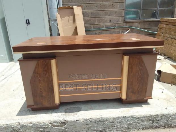 1.4m Managerial Office Desk - thumbnail 2