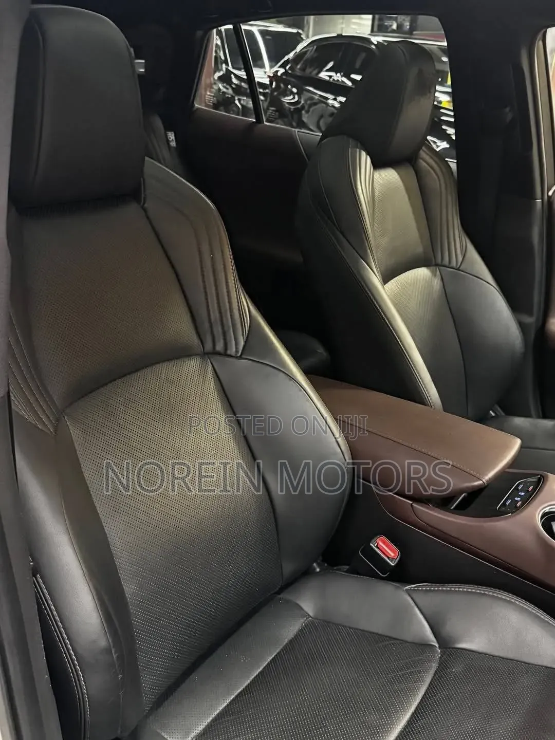 Toyota Harrier 2.0 2020 White