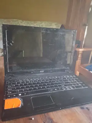 Laptop Acer Pentium One 14 4GB Intel Pentium HDD+SSD 72GB