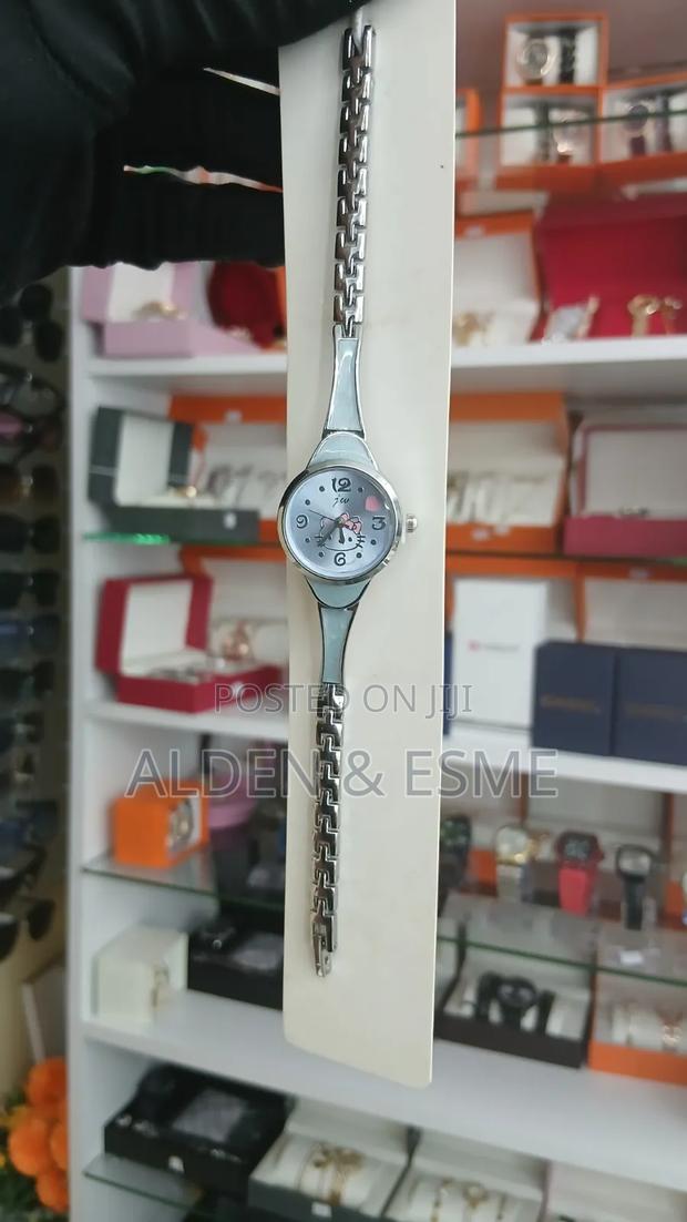 Stylish Ladies Watches - thumbnail 17