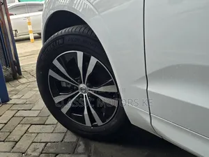 Volvo XC60 T5 Inscription AWD 2019 Beige