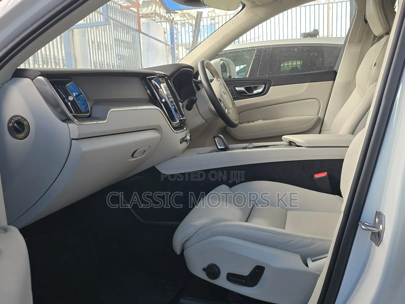 Volvo XC60 T5 Inscription AWD 2019 Beige