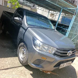 Toyota Hilux Revo Double Cab Deisel 2.4 RWD 2016 Gray