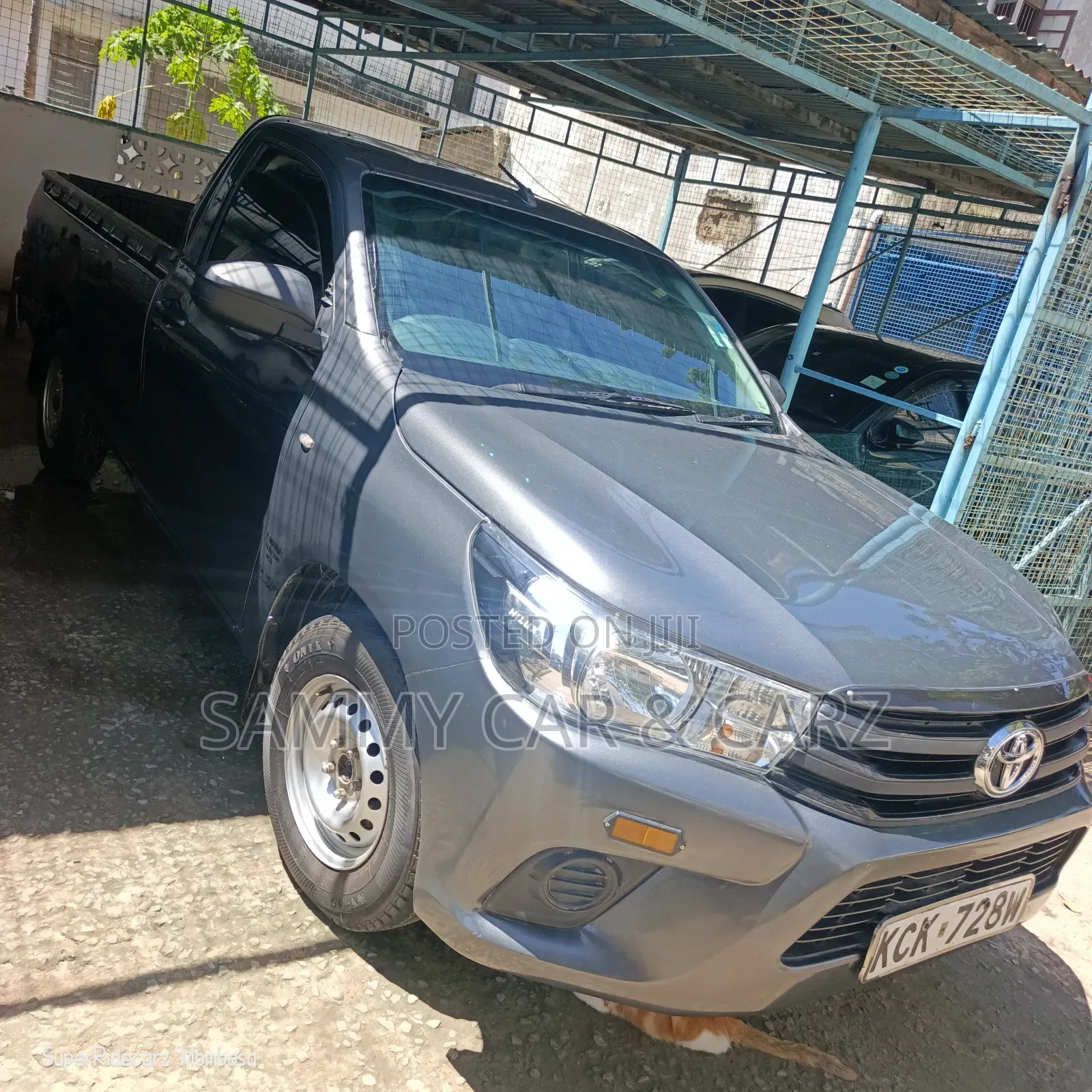 Toyota Hilux Revo Double Cab Deisel 2.4 RWD 2016 Gray
