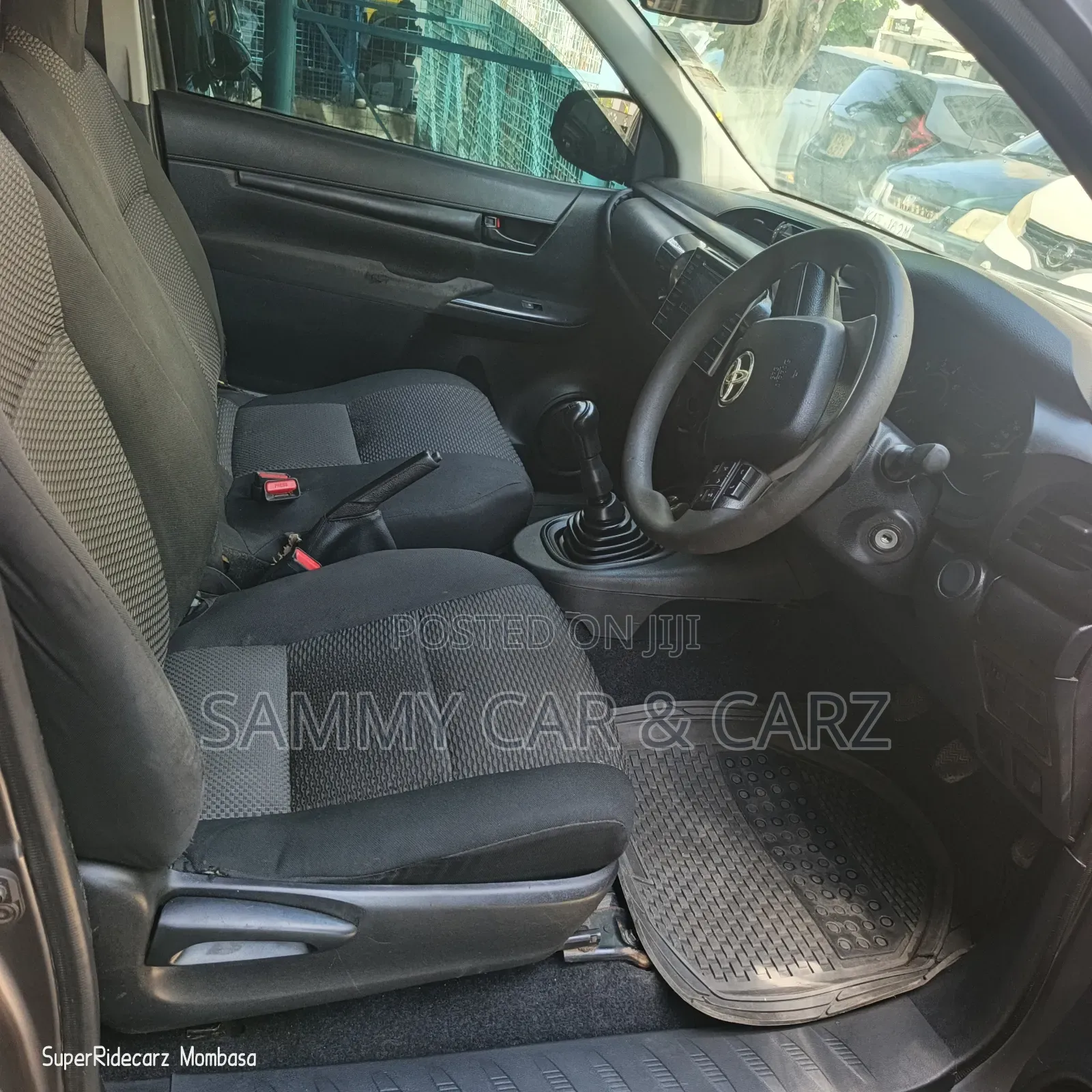 Toyota Hilux Revo Double Cab Deisel 2.4 RWD 2016 Gray