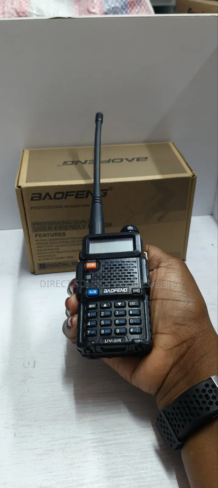 Baofeng Uv-5r Walkie Talkie With Long Range and Clear Sound. Dual Band