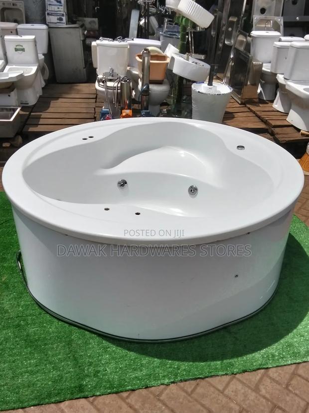 Round Shaped Double Jacuzzi - main view