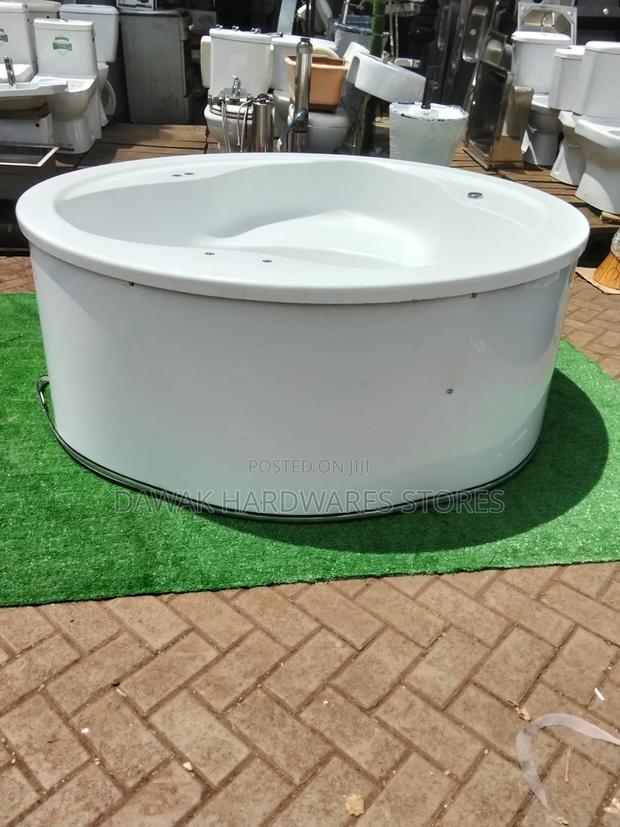 Round Shaped Double Jacuzzi - thumbnail 3