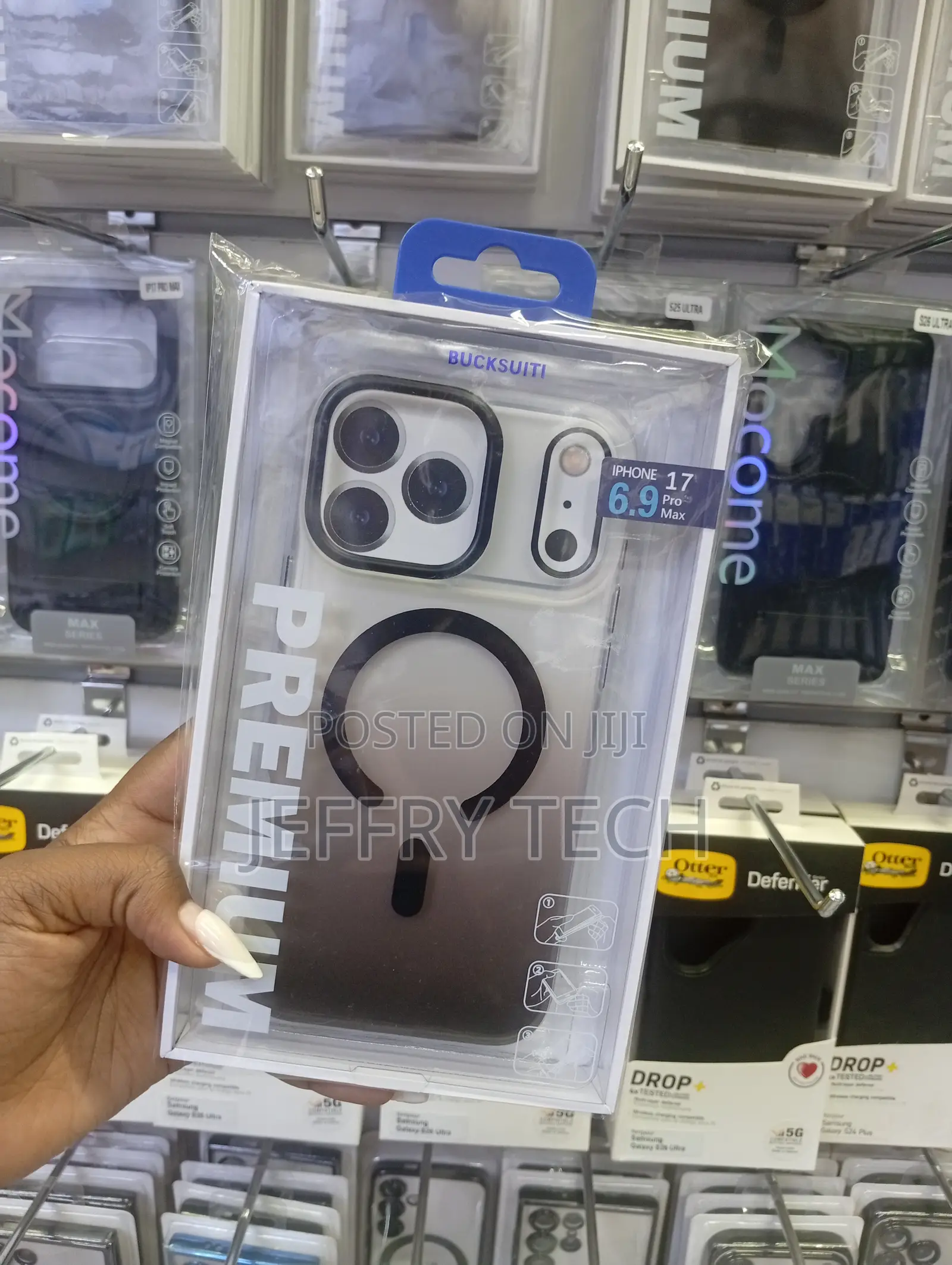 iPhone 17 Pro Max Matte Magsafe Case