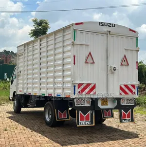 Isuzu NPR Local 2019