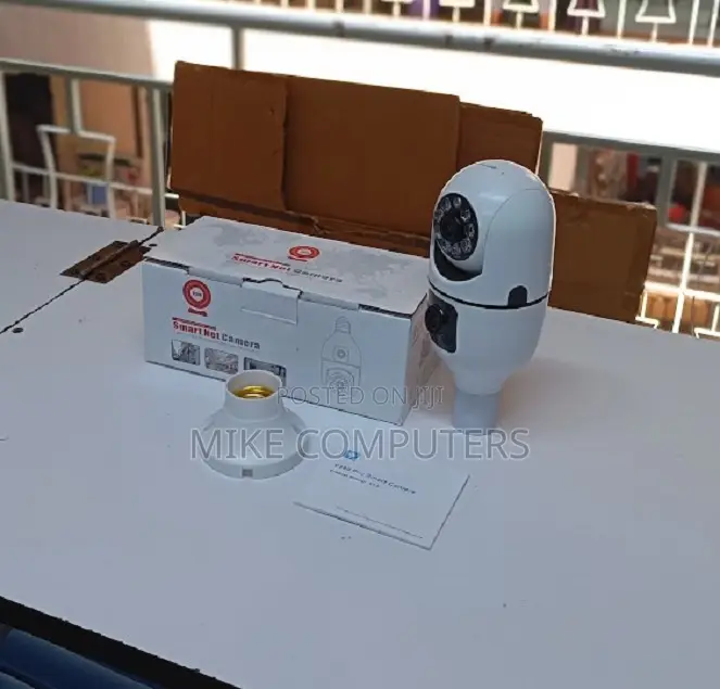 Bulb Type Smart Camera - 355° Pan, 90°