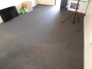 Insulated Delta Carpet for Cold Protection