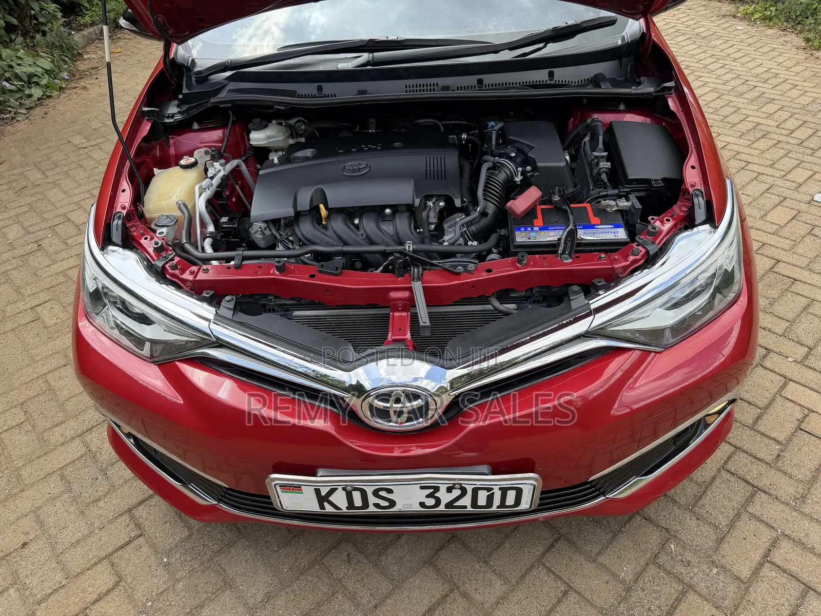 Toyota Auris 2017 Red