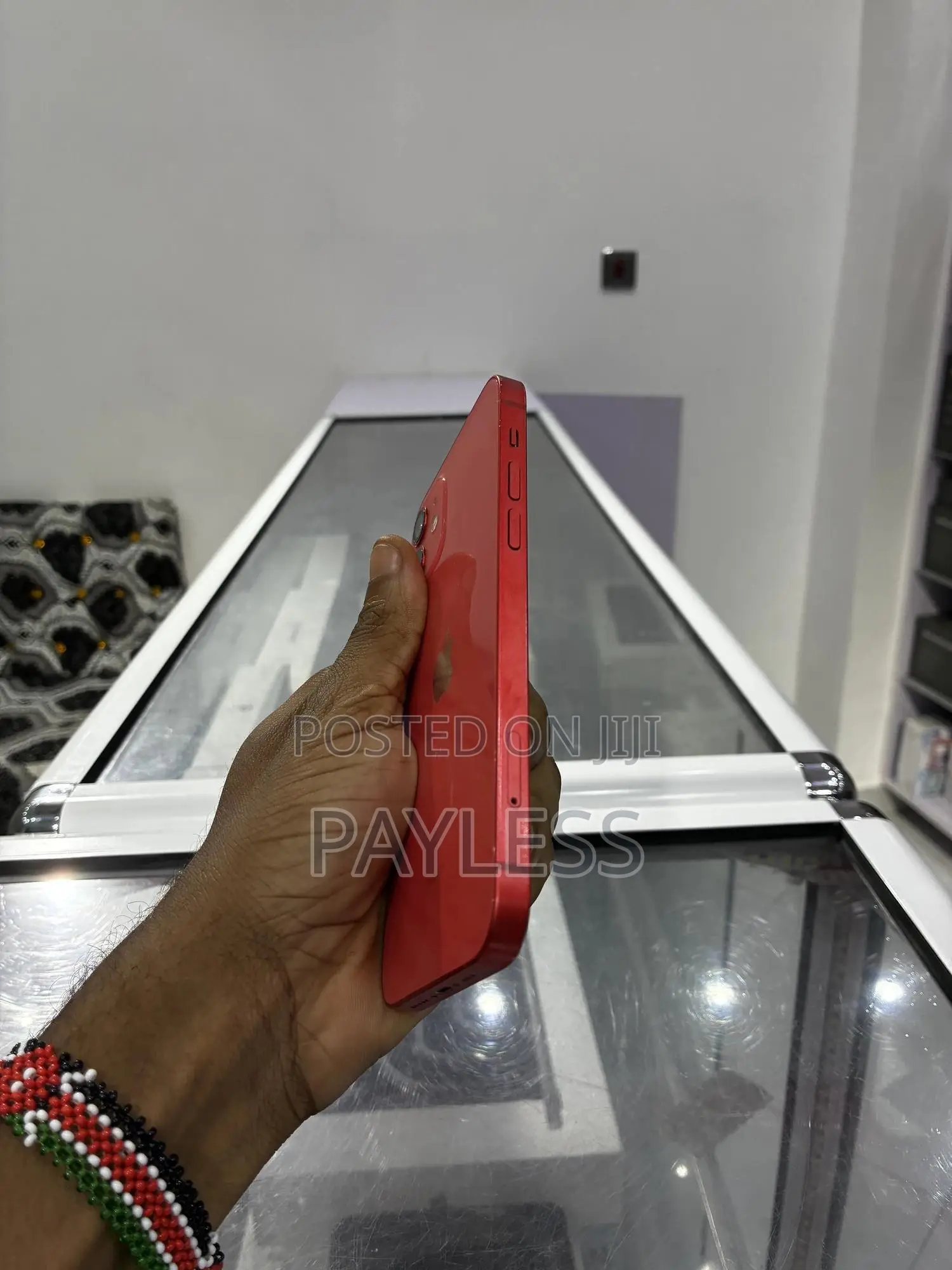 Apple iPhone 12 64 GB Red