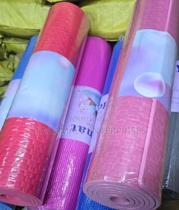 Yoga Mat 8mm Thick Yoga Mat – Comfort Meets Performance