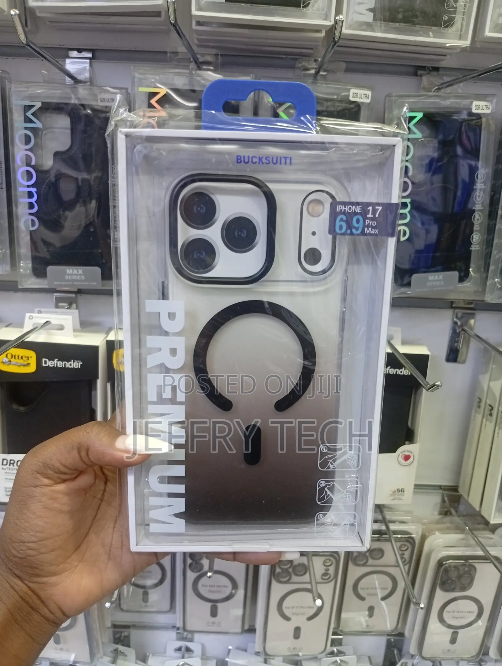 iPhone 17 Pro Max Bucksuiti Matte Magsafe Case