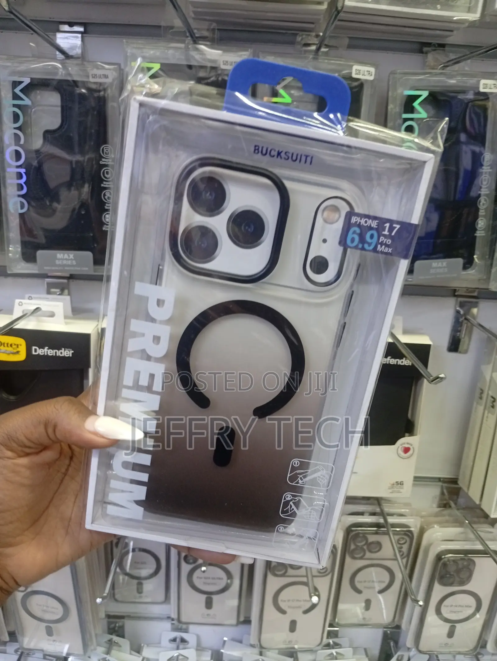 iPhone 17 Pro Max Bucksuiti Matte Magsafe Case