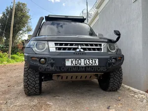 Mitsubishi Pajero V80 3.2 DI-D 2016 Black