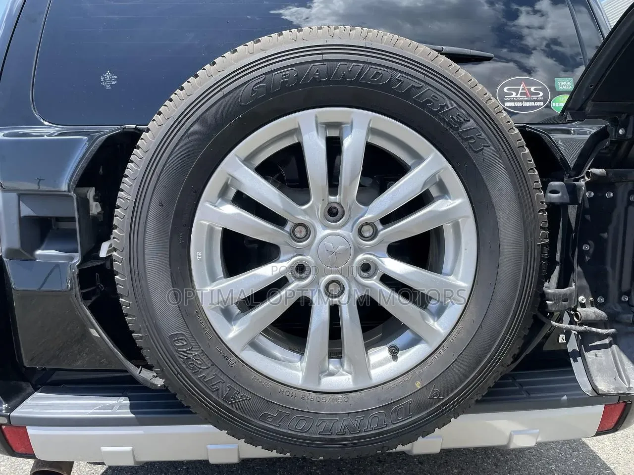 Mitsubishi Pajero V80 3.2 DI-D 2016 Black