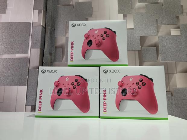 Xbox Series X|S Deep Pink Wireless Controller - Brand New
