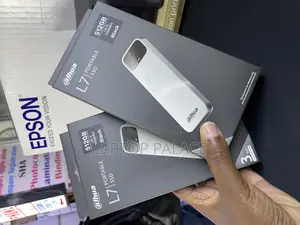 Portable SSD (Up to-1050mbs)