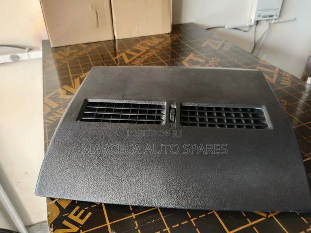 Dashboard Vent Nissan Tiida