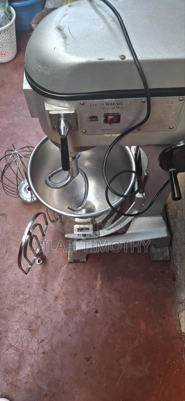 30l Dough Mixer - main view