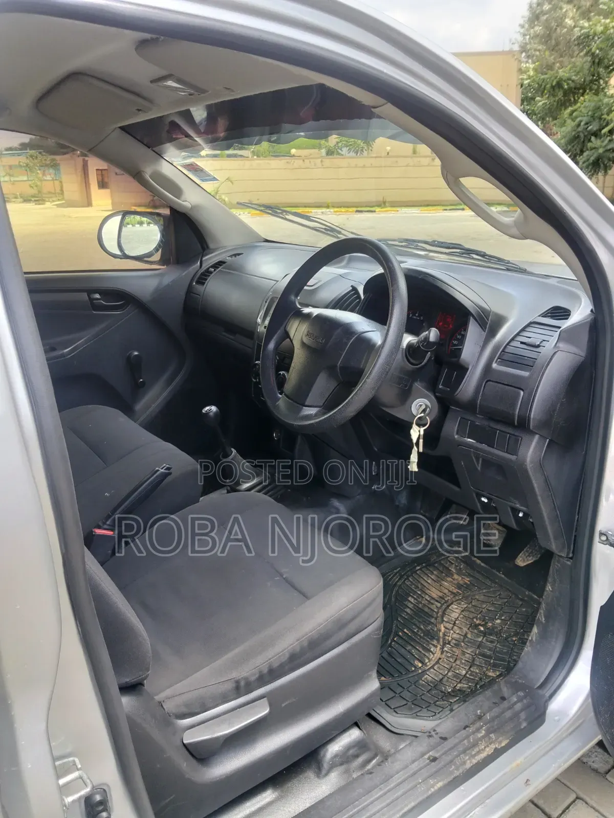 Isuzu D-MAX 2021 Silver