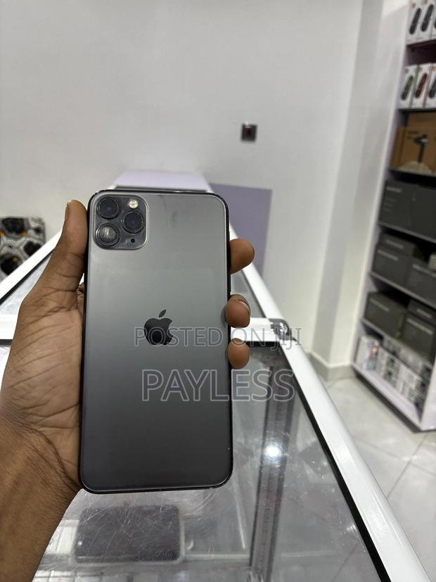 Apple iPhone 11 Pro Max 256 GB Gray - thumbnail 3