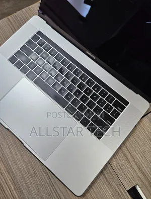 Laptop Apple MacBook Pro 2019 16GB Intel Core i9 SSD 1T