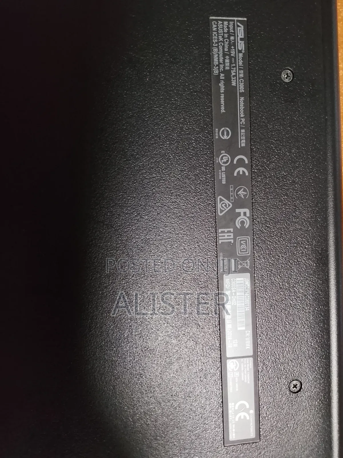 New Laptop Asus Chromebook C300SA 4GB Intel Celeron eMMC 32GB