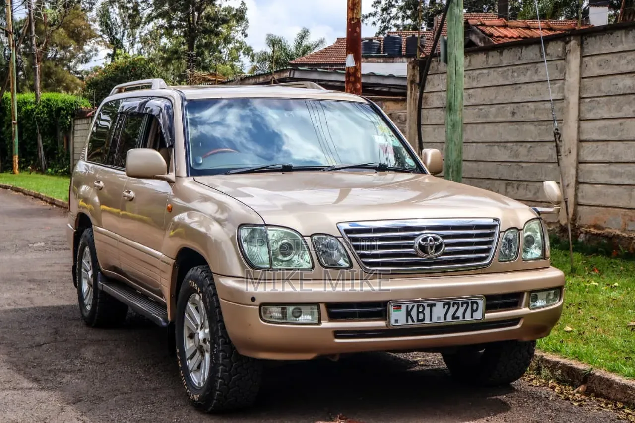 Toyota Land Cruiser 100 4.7 V8 Executive 2005 Beige