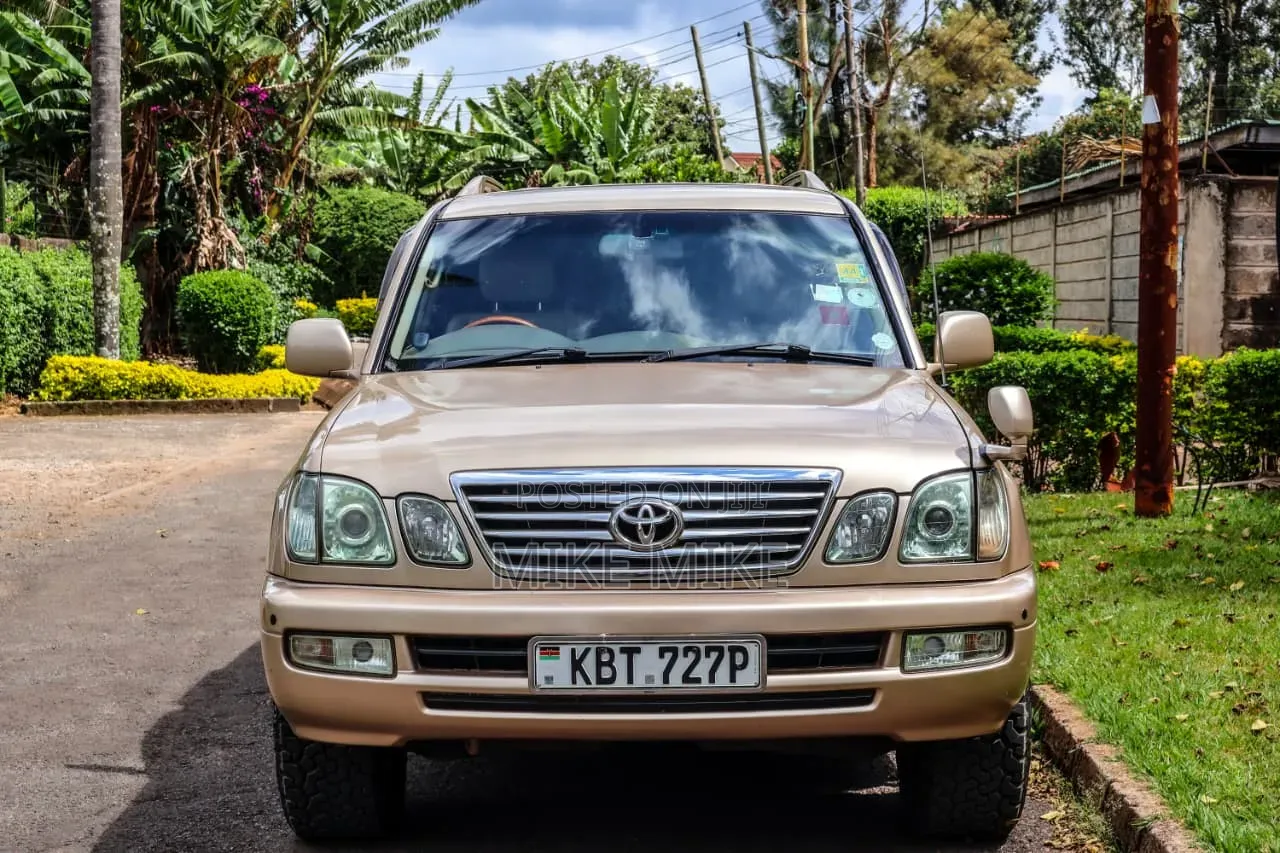 Toyota Land Cruiser 100 4.7 V8 Executive 2005 Beige