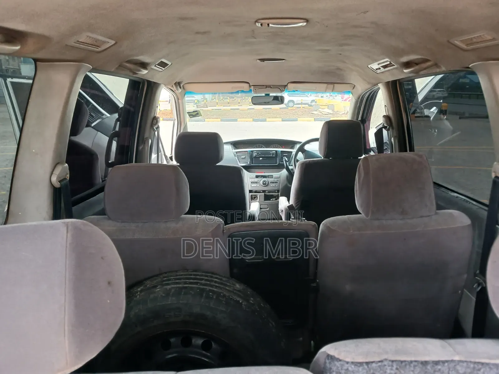 Toyota Voxy 2006 White