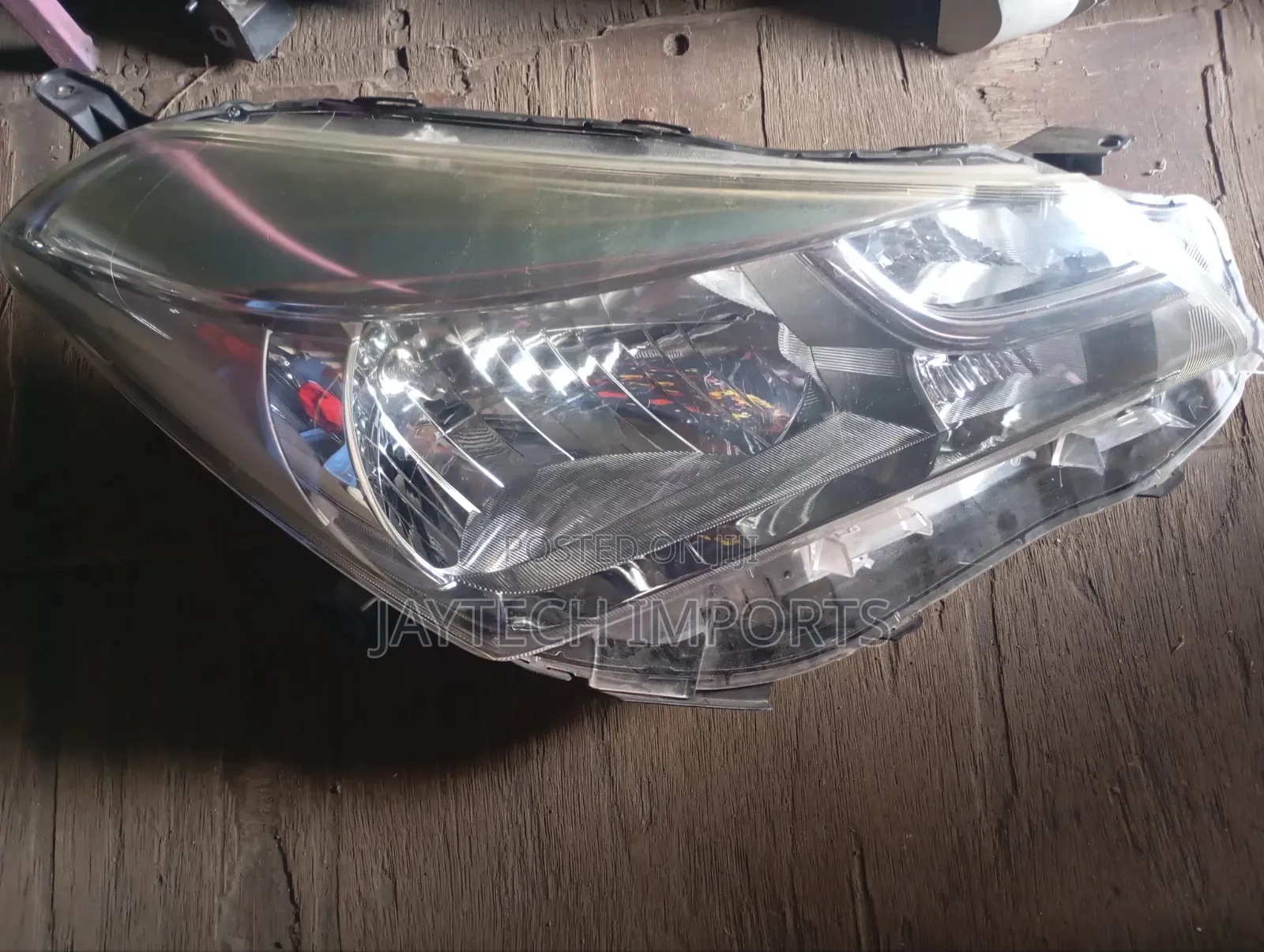 Juwella Vitz 2015 Headlight