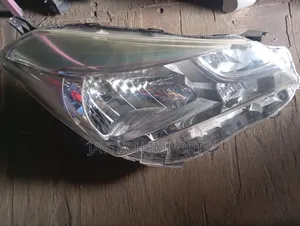 Juwella Vitz 2015 Headlight