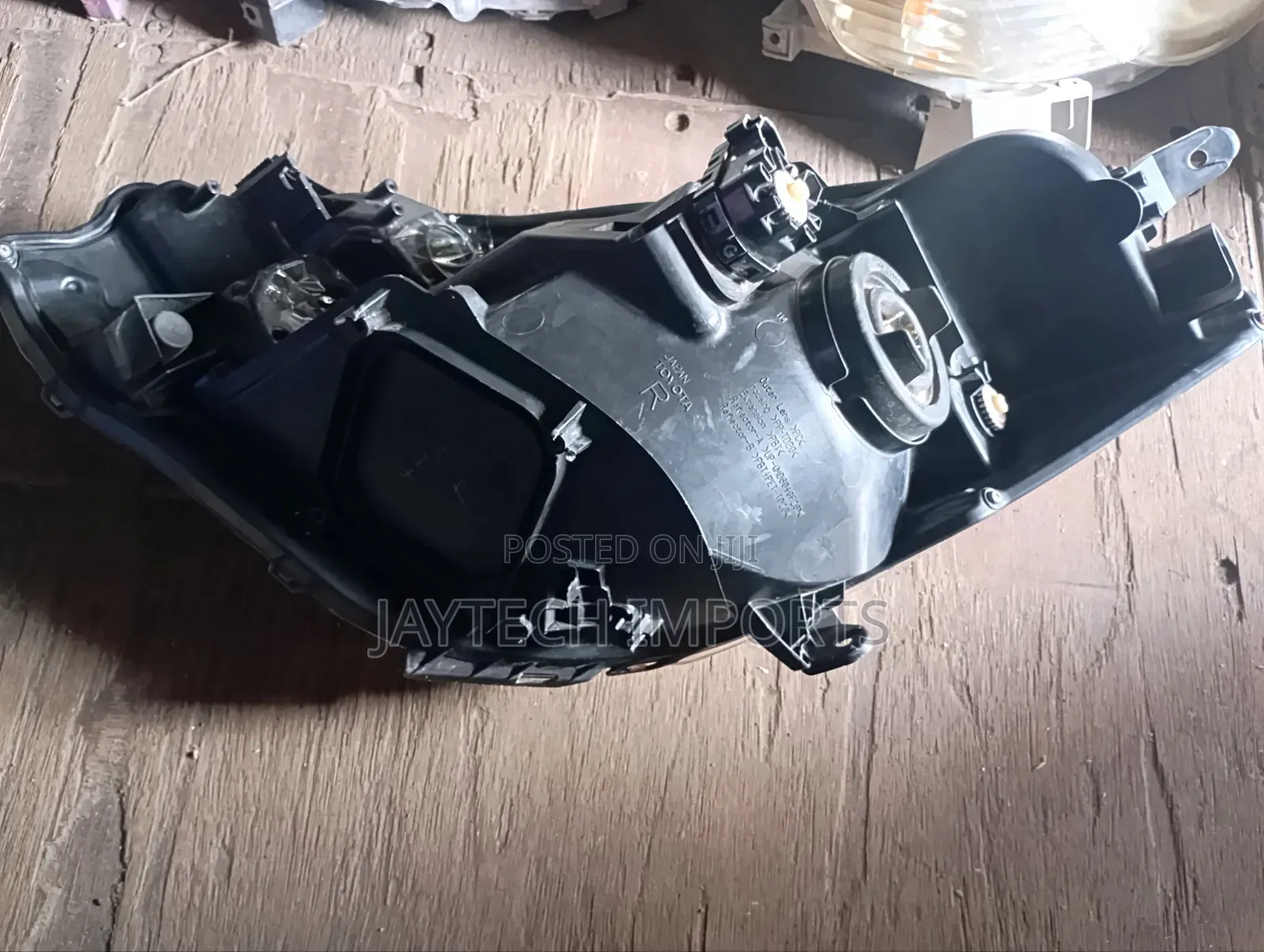 Juwella Vitz 2015 Headlight