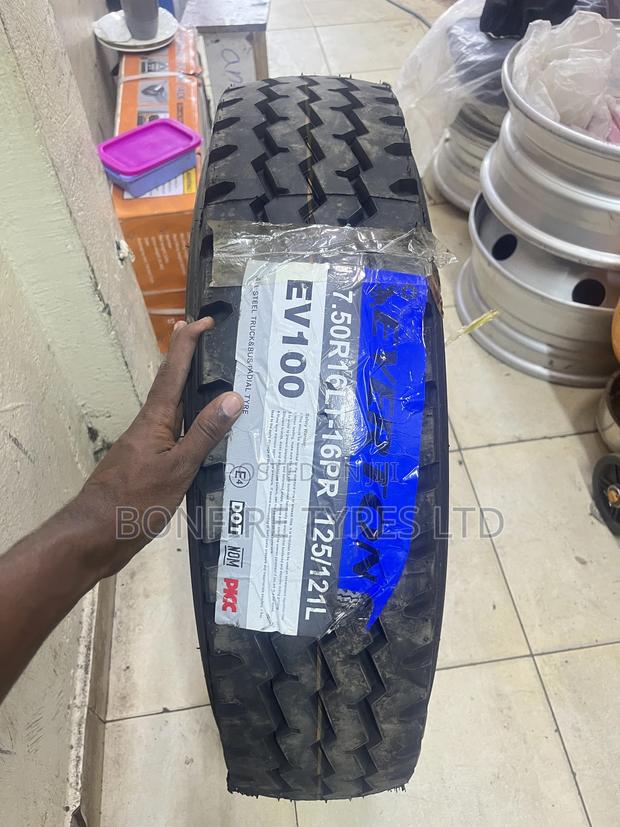 750r16 Everton