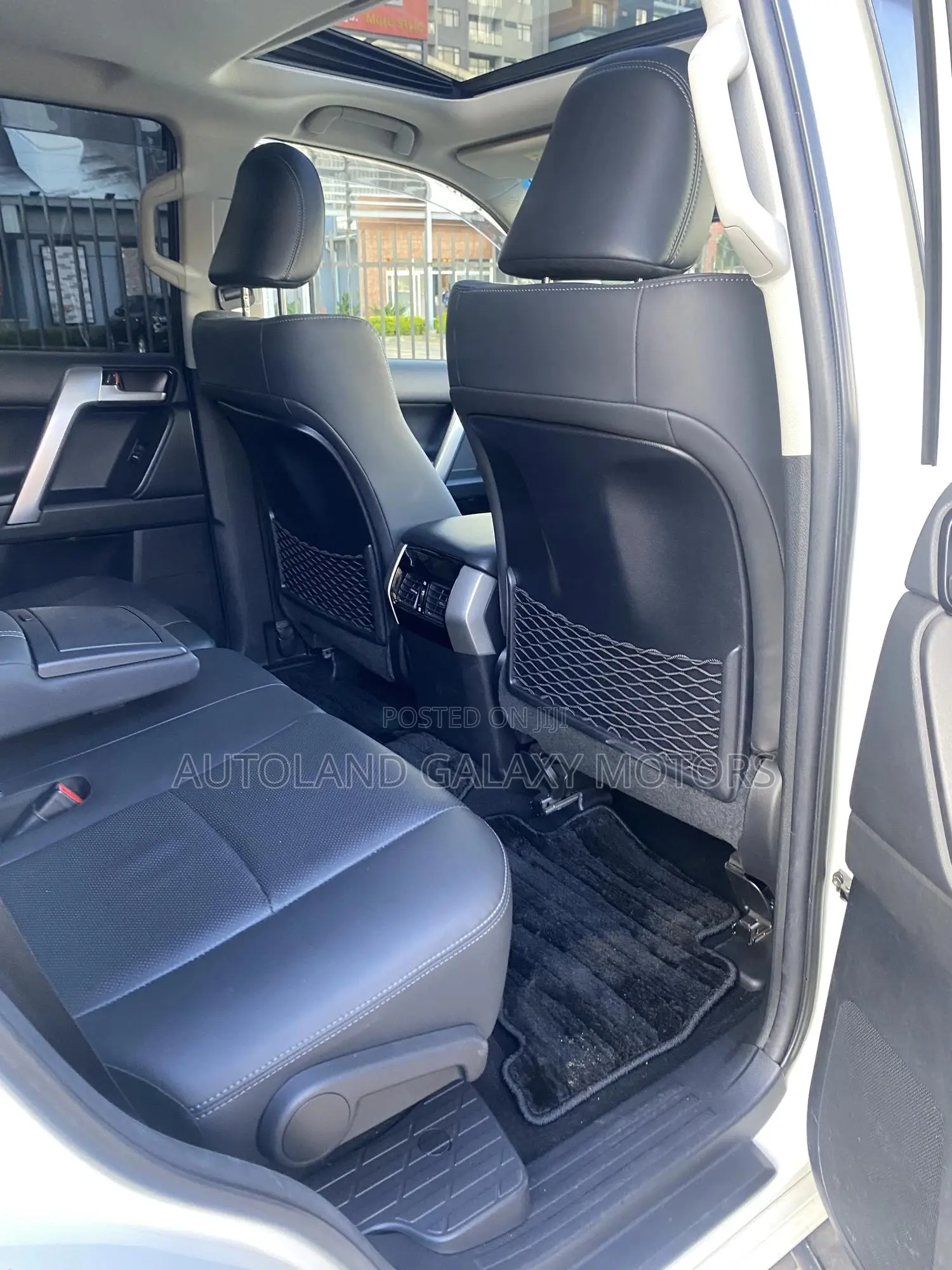 Toyota Land Cruiser Prado 2.7 2022 White