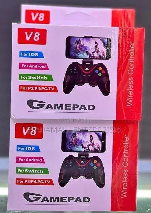 V8 Wireless Bluetooth Game Controller With Smartphone Holder