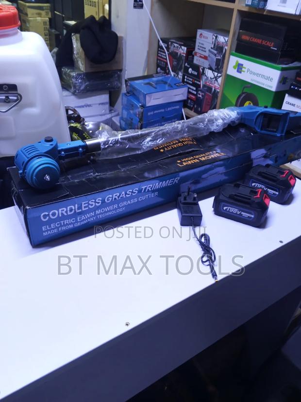 Cordless Grass Trimmer - thumbnail 3