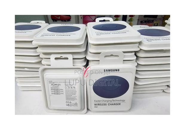Samsung *15w* Wireless Fast Charging Pads - thumbnail 2