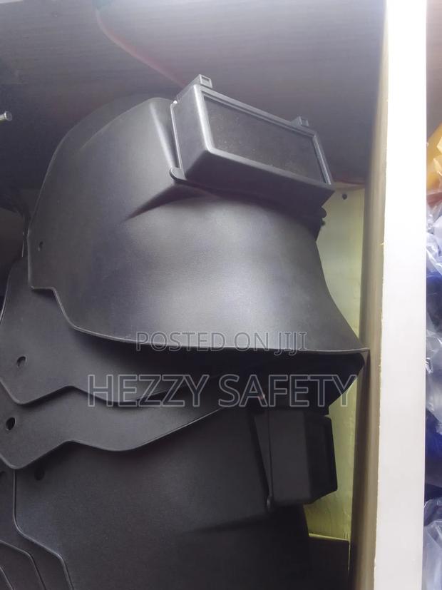 Affordable Welding Helmet - thumbnail 3