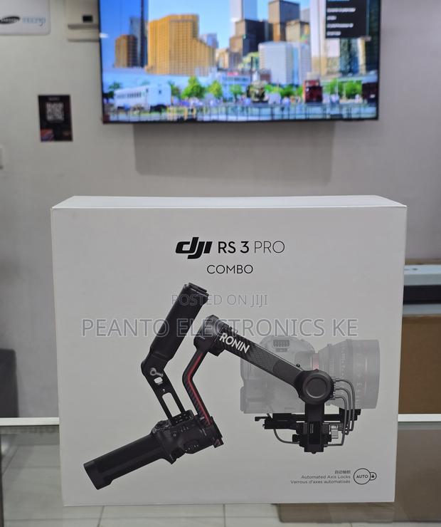 Dji Rs 3 Pro Camera Gimbal Stabilizer Combo - main view