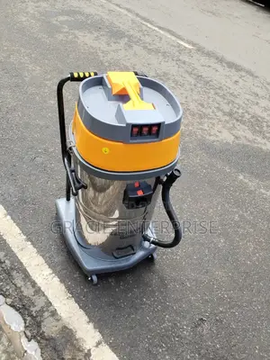 Wet and Dry Vacuum Cleaner